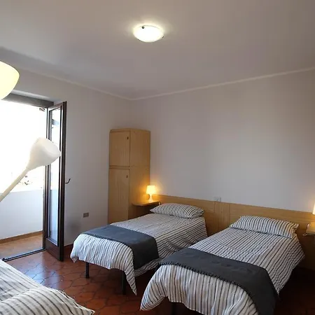 Isa Villa Castelletto sopra Ticino